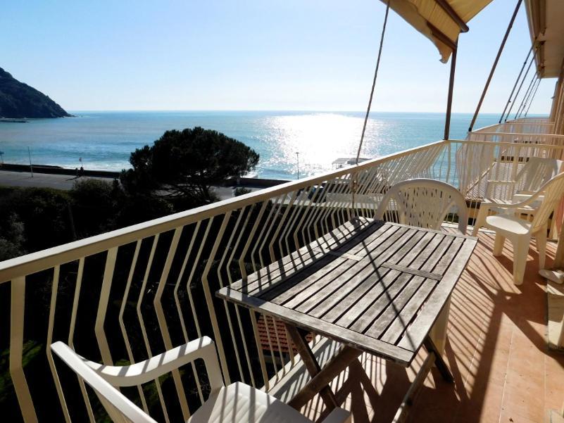 Spazioso Appartamento Vista Mare, Levanto Bagian luar foto